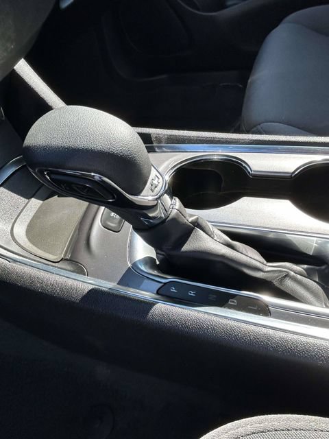 Used 2025 Chevrolet Malibu LT FWD image 13