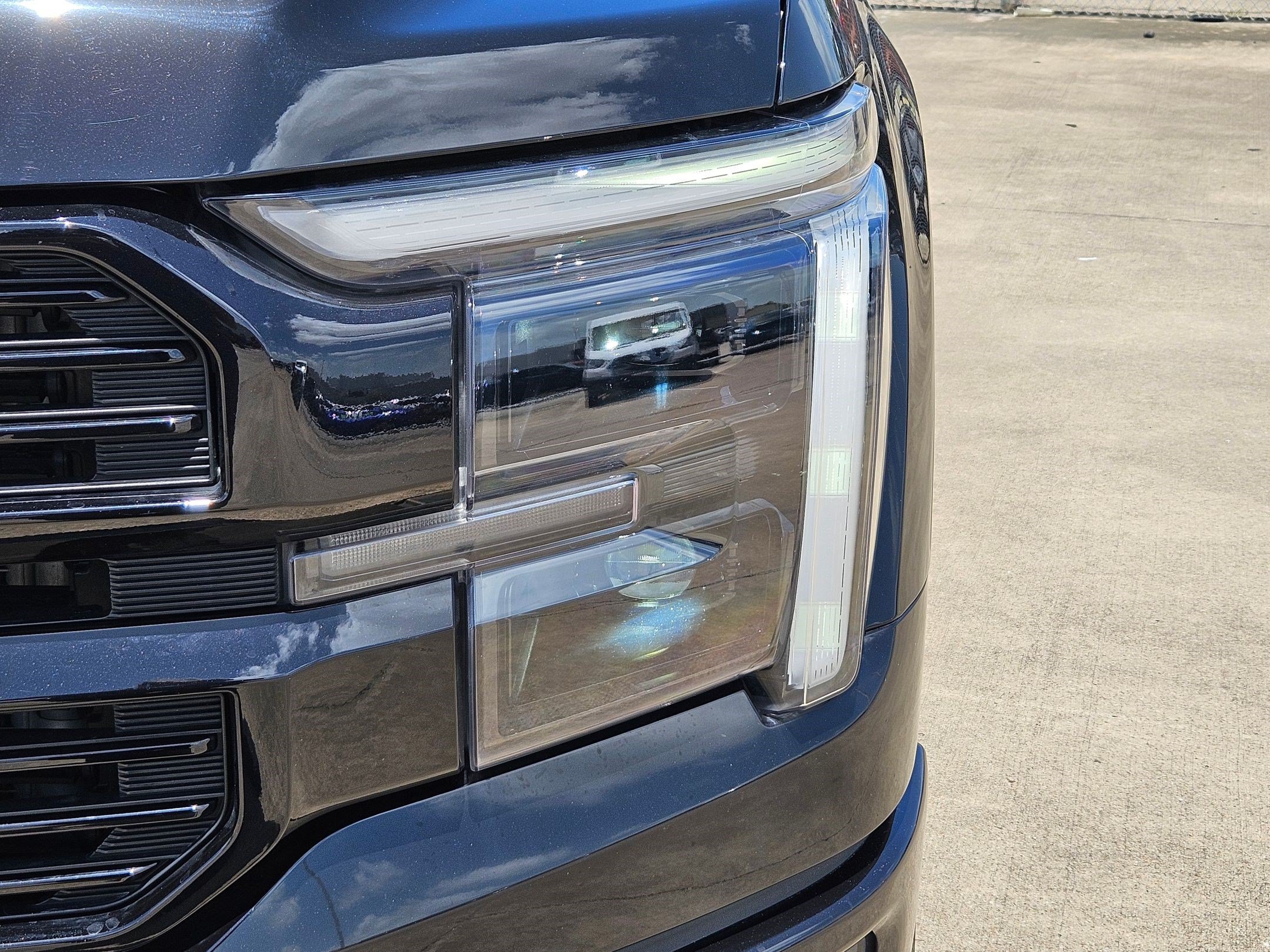 Certified 2024 Ford F150 Platinum w/ FX4 Off-Road Package AWD/4WD image 12