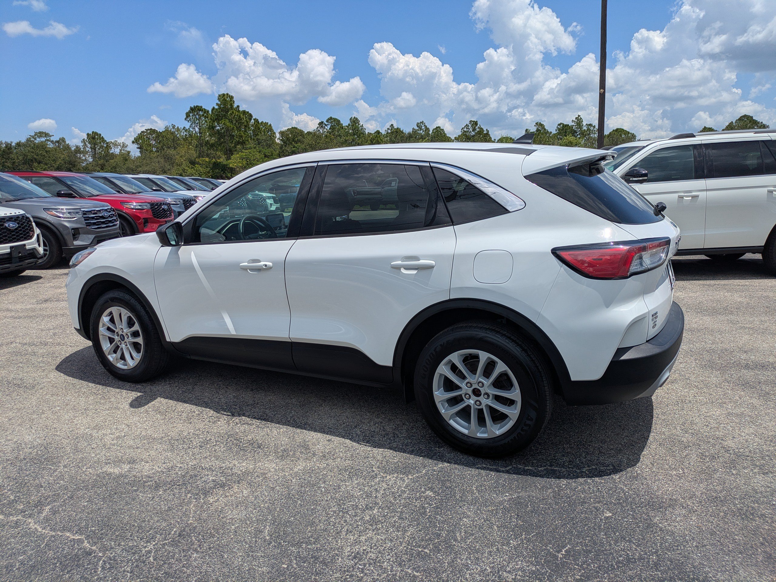 Certified 2022 Ford Escape SE AWD/4WD image 6