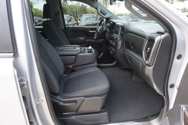 Used 2021 Chevrolet Silverado 1500 RST w/ Z71 Off-Road Package AWD/4WD image 3