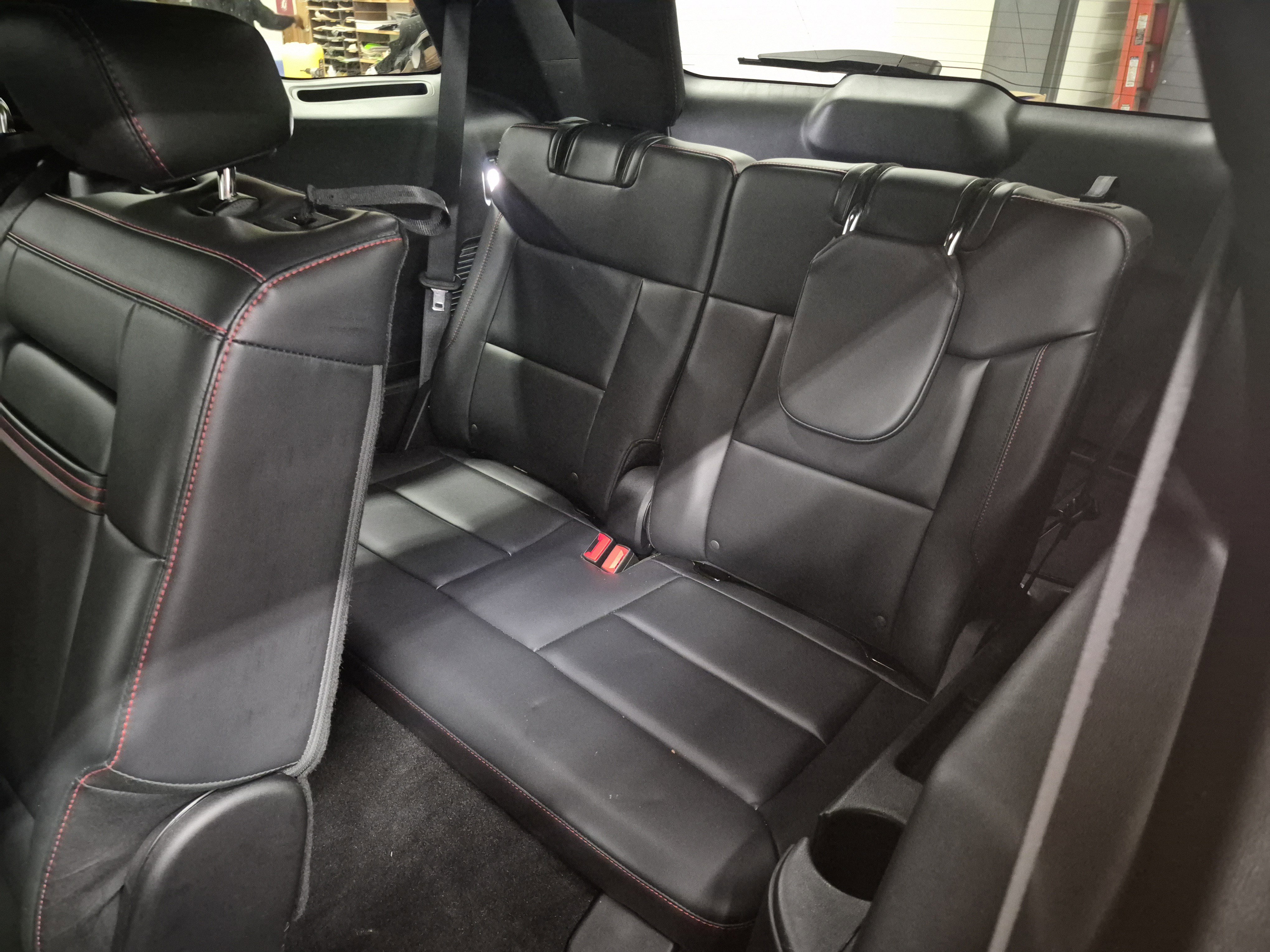 Certified 2025 Ford Explorer ST-Line image 17