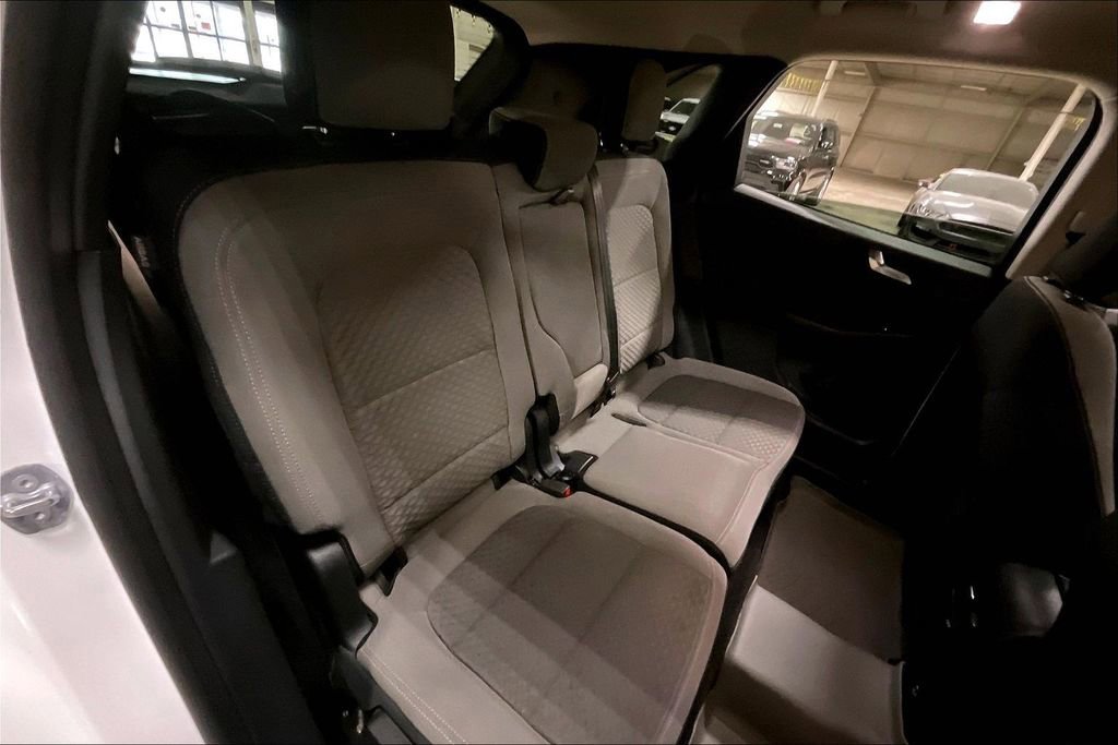 Certified 2020 Ford Escape SE image 26