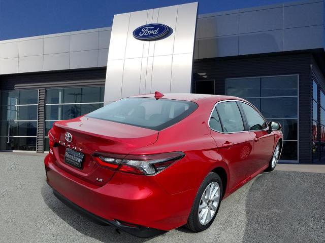 Used 2024 Toyota Camry LE image 3