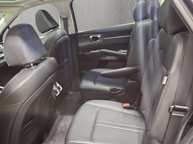 Used 2024 Kia Sorento SX AWD/4WD image 29