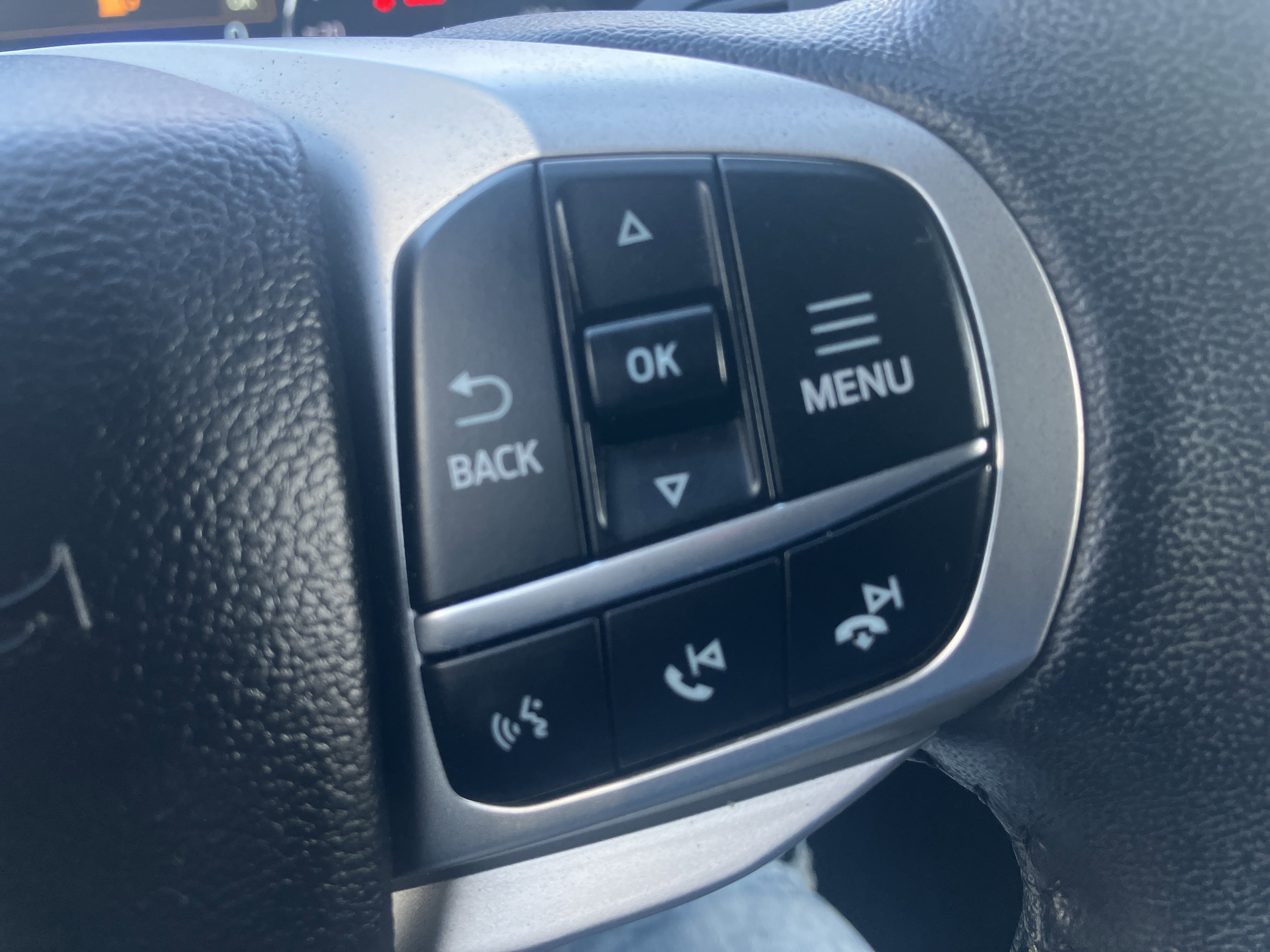 Certified 2023 Ford Explorer XLT w/ Equipment Group 202A AWD/4WD image 29