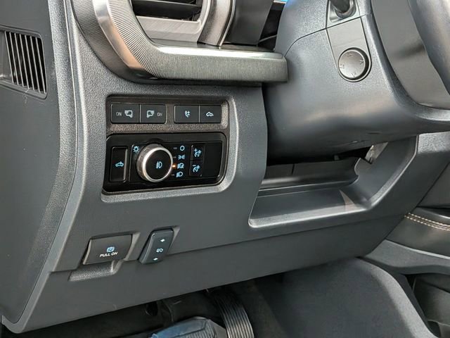 Certified 2024 Ford F350 Platinum w/ Tremor Off-Road Package AWD/4WD image 16
