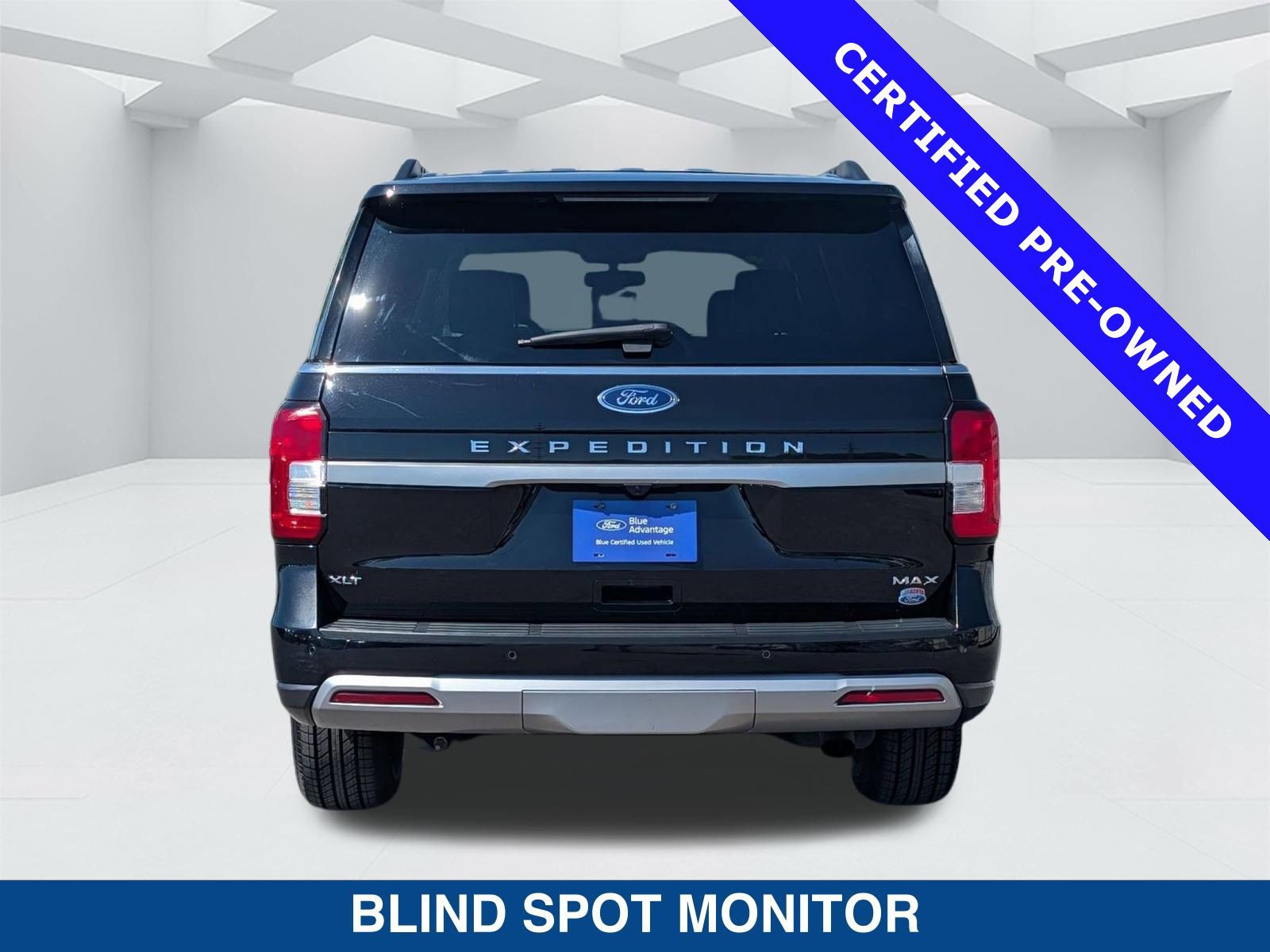 Certified 2024 Ford Expedition Max XLT image 4
