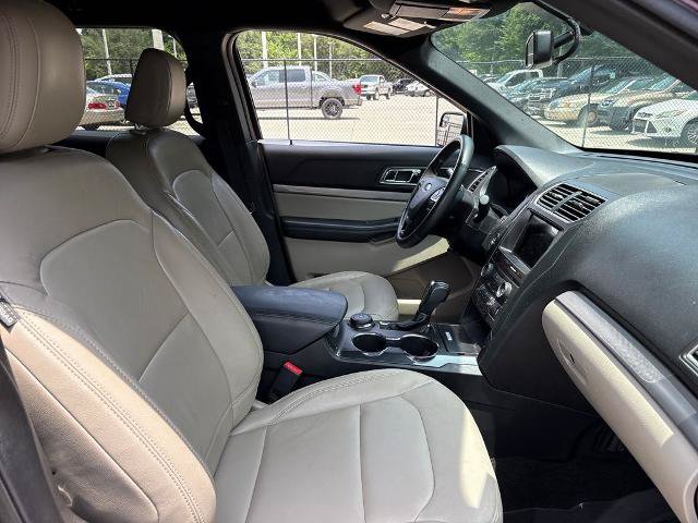 Certified 2018 Ford Explorer XLT w/ Equipment Group 202A AWD/4WD image 28