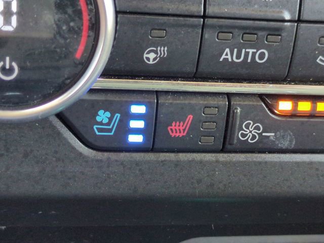 Certified 2020 Ford Expedition XLT w/ Equipment Group 202A image 24