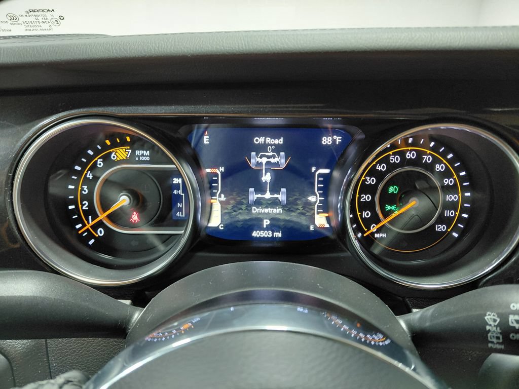 Used 2023 Jeep Wrangler Unlimited Sahara AWD/4WD image 34