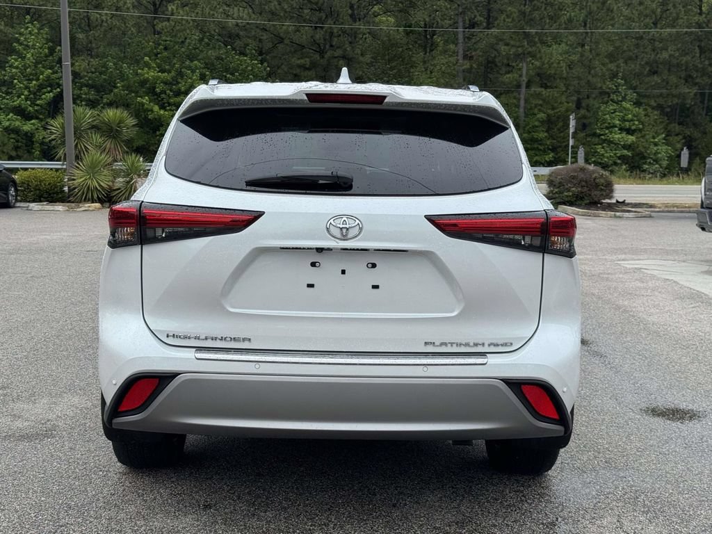 Used 2023 Toyota Highlander Platinum AWD/4WD image 24