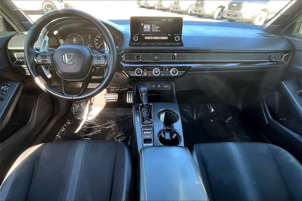 Used 2025 Honda Civic Sport image 14