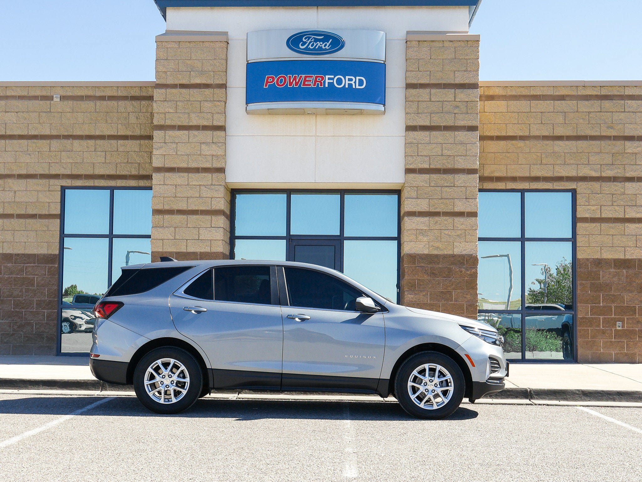 Used 2024 Chevrolet Equinox LT AWD/4WD image 5