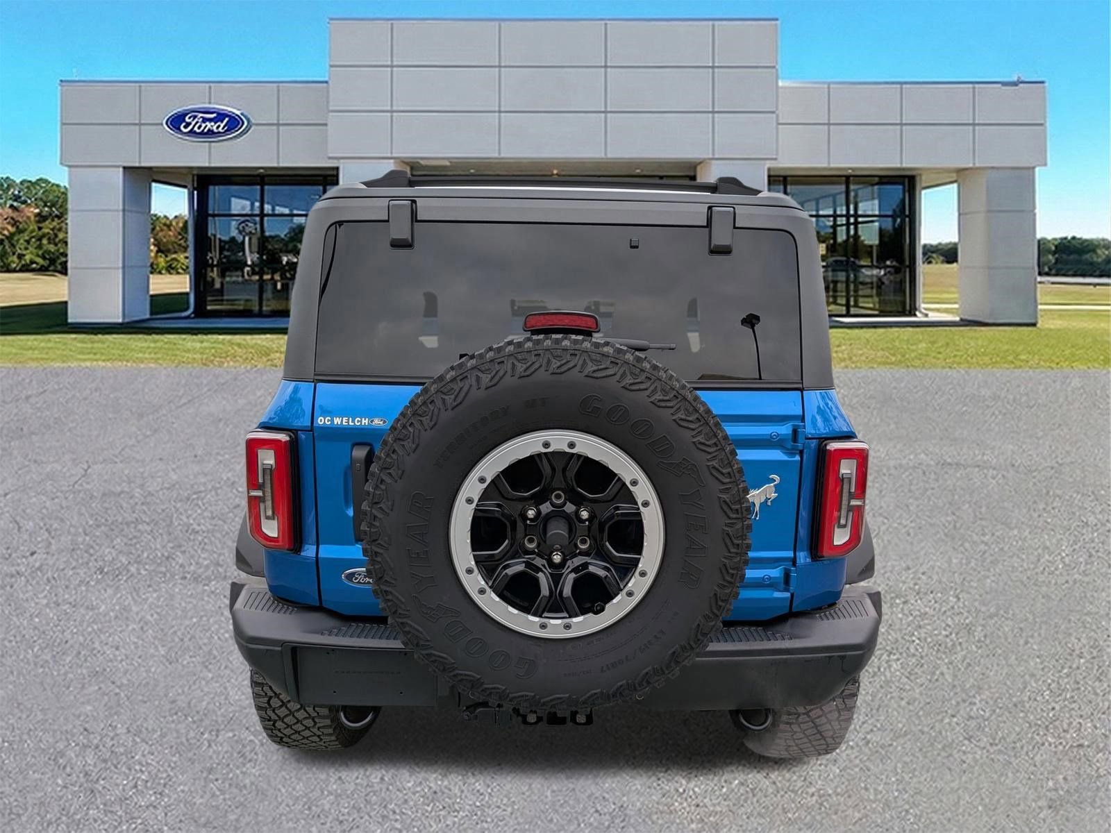 Certified 2021 Ford Bronco Badlands w/ Sasquatch Package image 4