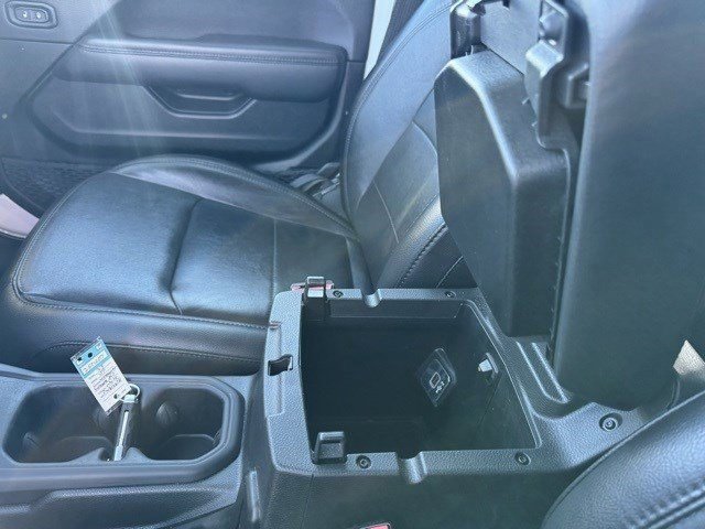 Used 2023 Jeep Wrangler Unlimited Sahara image 21
