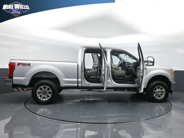 Certified 2017 Ford F250 XLT w/ XLT Premium Package image 27