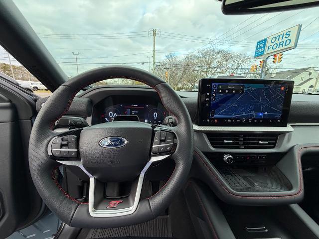 Certified 2025 Ford Explorer ST image 26