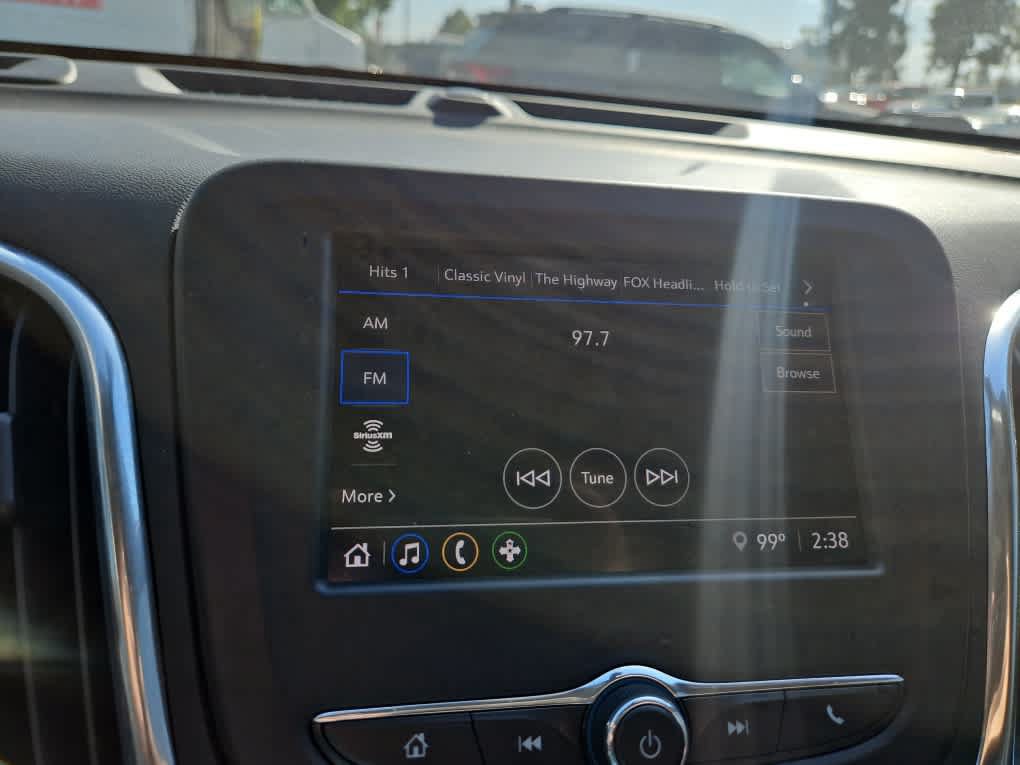 Used 2024 Chevrolet Equinox LT AWD/4WD image 16