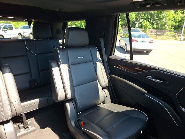 Used 2021 Cadillac Escalade Premium Luxury w/ LPO, Radiant Package AWD/4WD image 14