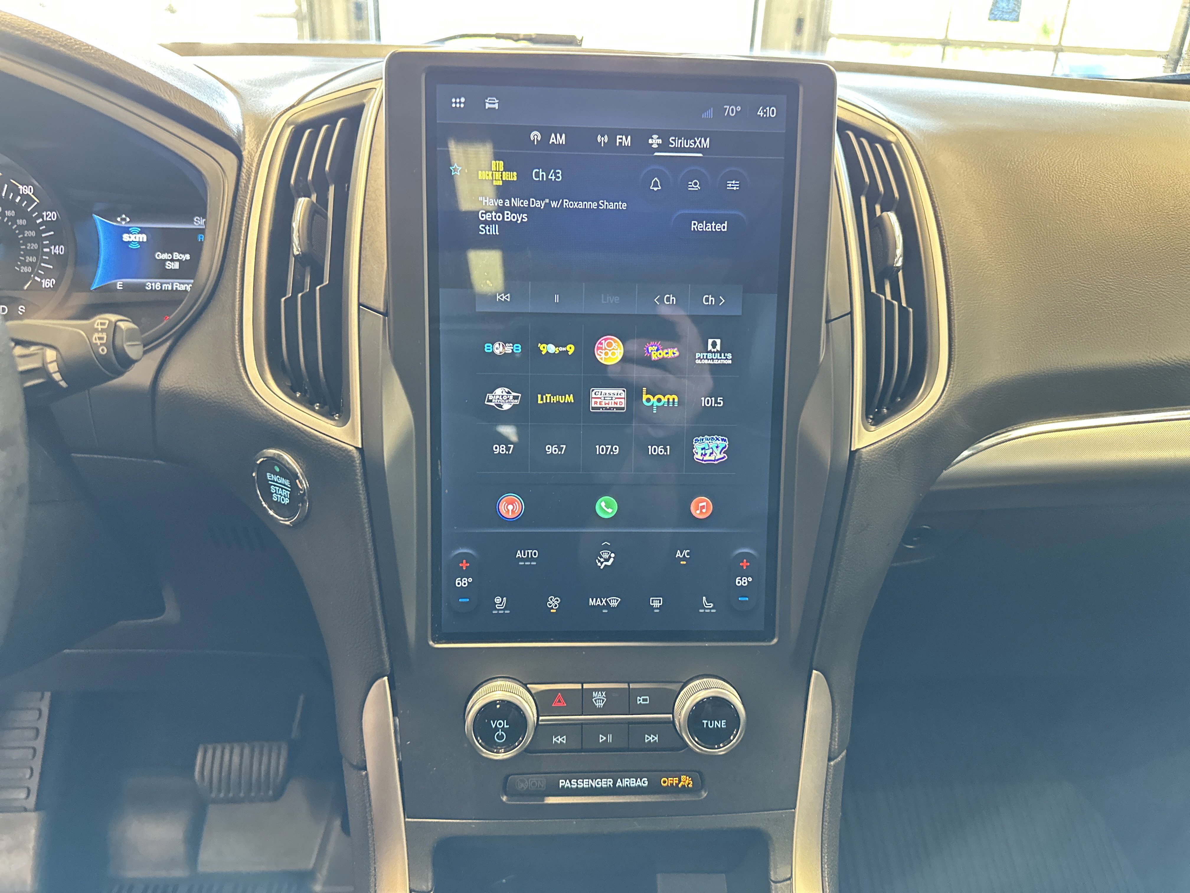 Certified 2022 Ford Edge SEL w/ Convenience Package image 12