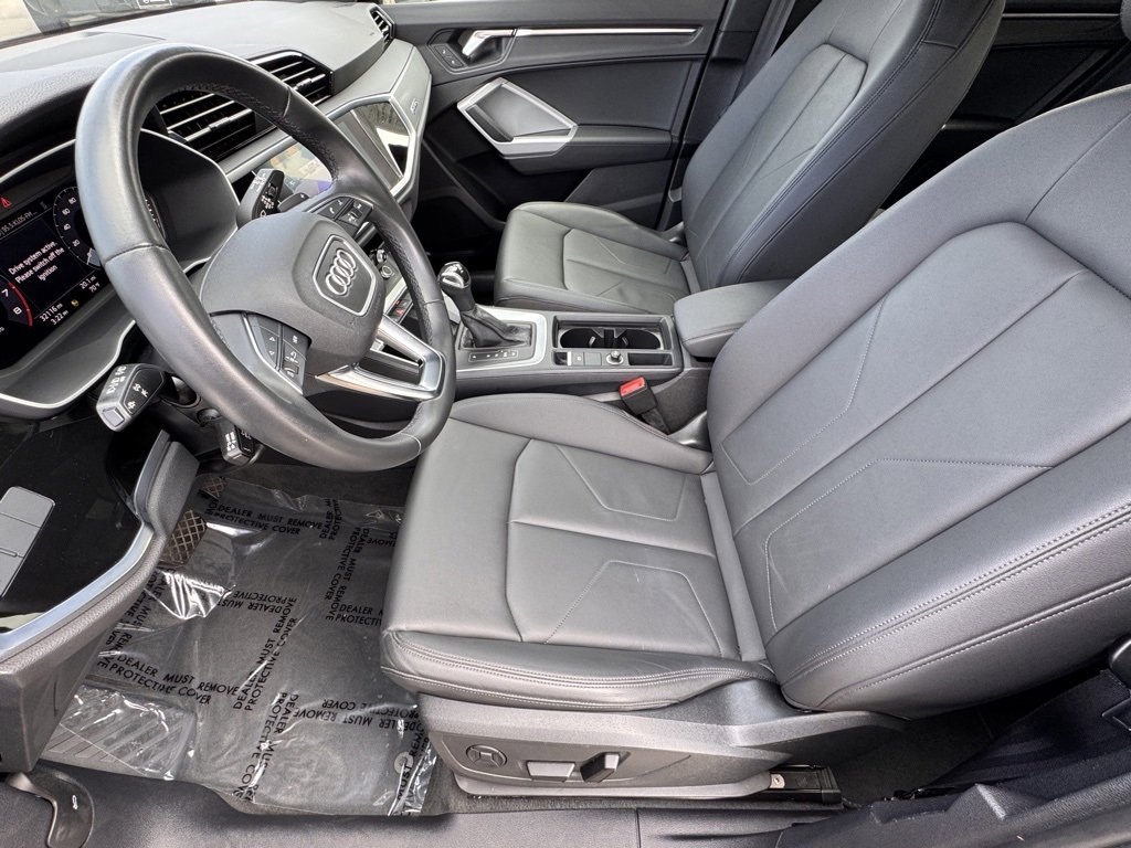 Used 2022 Audi Q3 2.0T Premium image 18