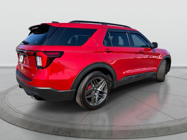 Certified 2026 Ford Explorer ST w/ Sun And Sound Package AWD/4WD image 6