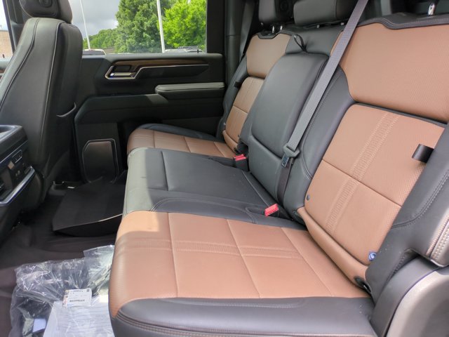 Used 2024 Chevrolet Silverado 2500 High Country w/ High Country Premium Package AWD/4WD image 31
