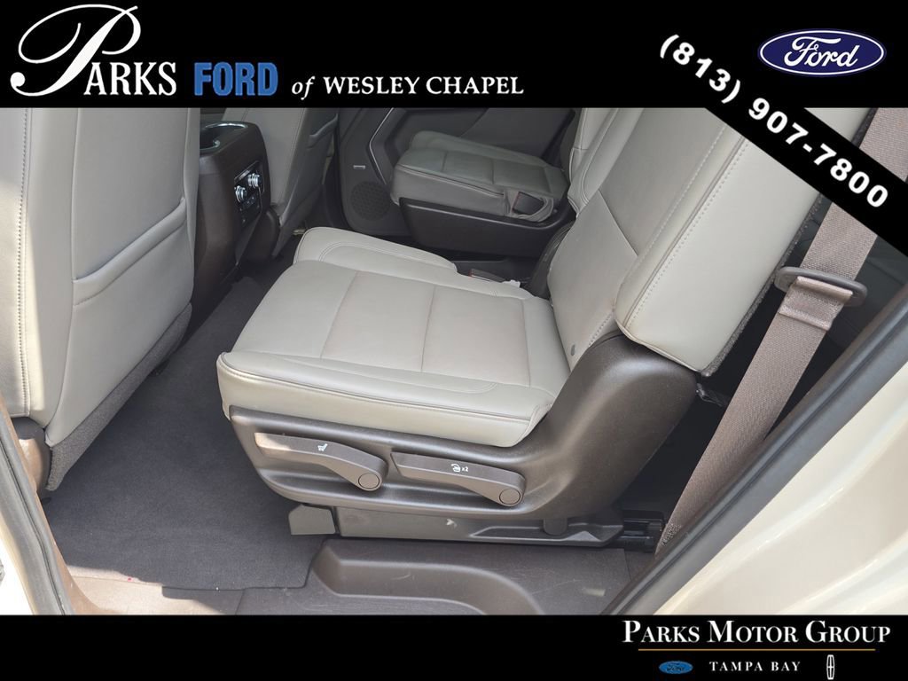 Used 2021 GMC Yukon SLT w/ SLT Luxury Plus Package AWD/4WD image 15