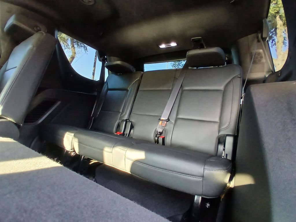 Used 2024 Chevrolet Tahoe Z71 w/ Luxury Package AWD/4WD image 25