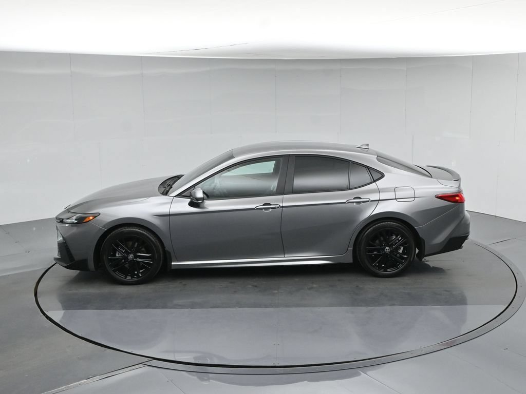 Used 2025 Toyota Camry SE FWD image 41
