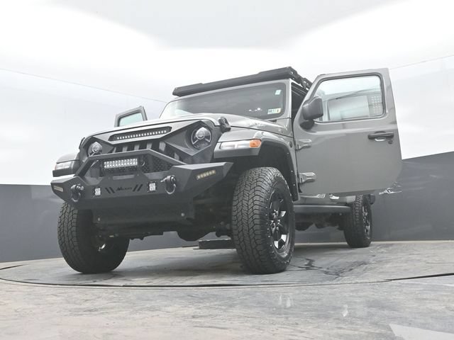 Used 2021 Jeep Gladiator Sport AWD/4WD image 32