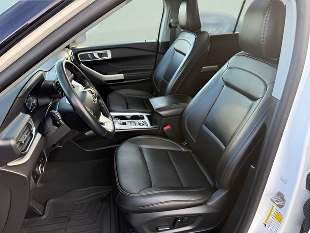 Certified 2023 Ford Explorer XLT w/ Equipment Group 202A image 21
