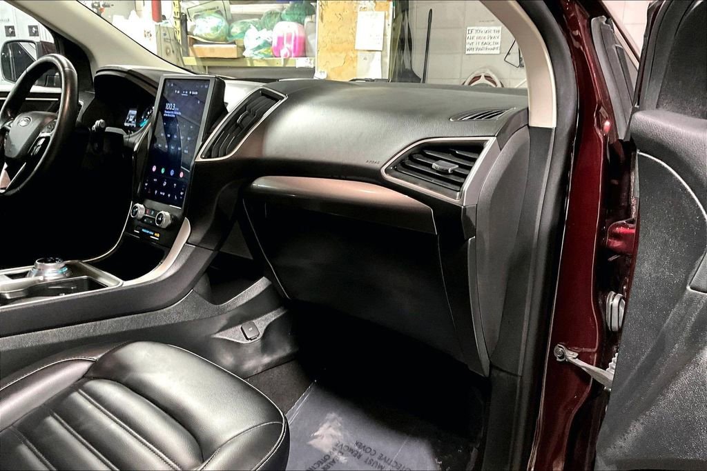 Certified 2024 Ford Edge SEL w/ Convenience Package image 15