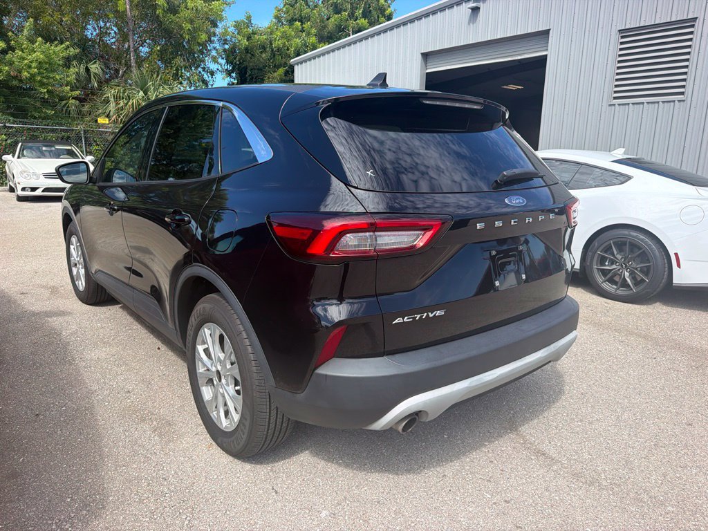 Certified 2023 Ford Escape Active FWD image 4