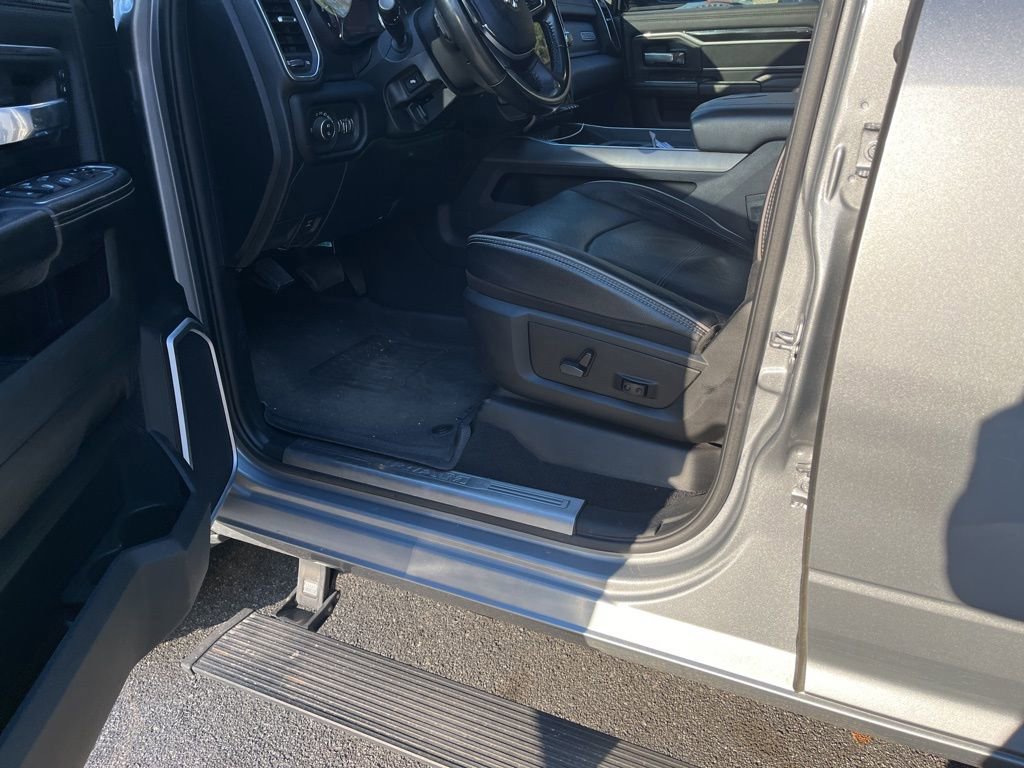 Used 2021 RAM 2500 Laramie w/ Night Edition image 16