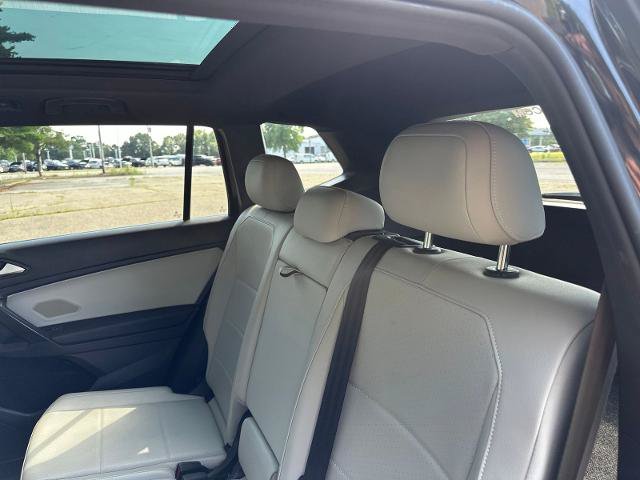 Used 2021 Volkswagen Tiguan SE R-Line AWD/4WD image 29