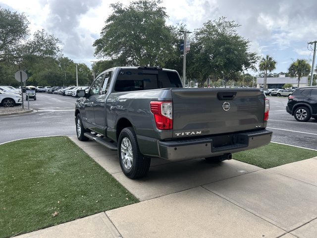 Used 2017 Nissan Titan SV RWD image 8