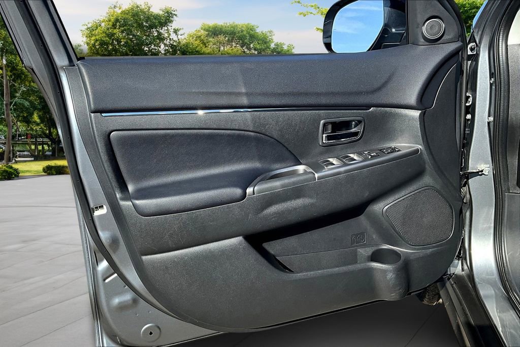 Used 2024 Mitsubishi Outlander Sport SE image 22