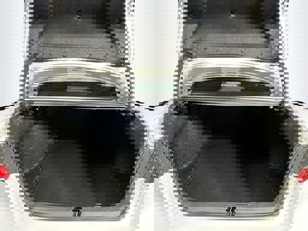 Used 2024 Toyota Camry LE image 23