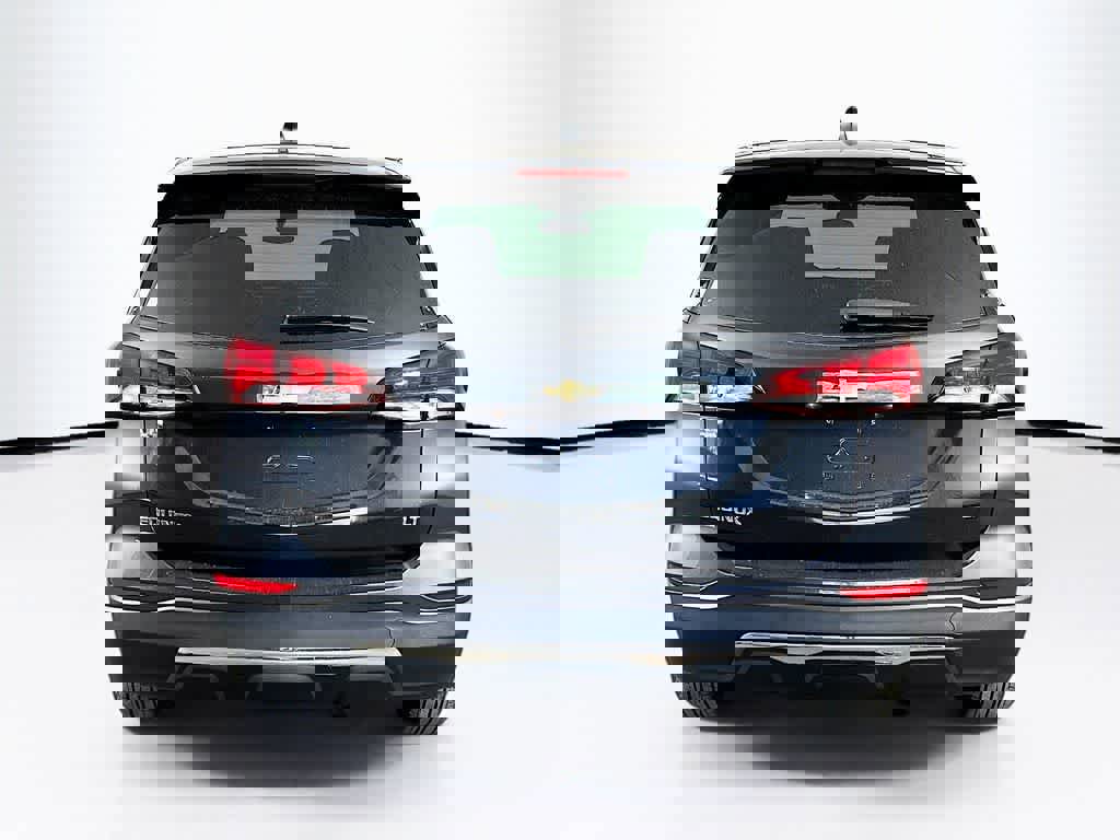 Used 2023 Chevrolet Equinox LT image 4