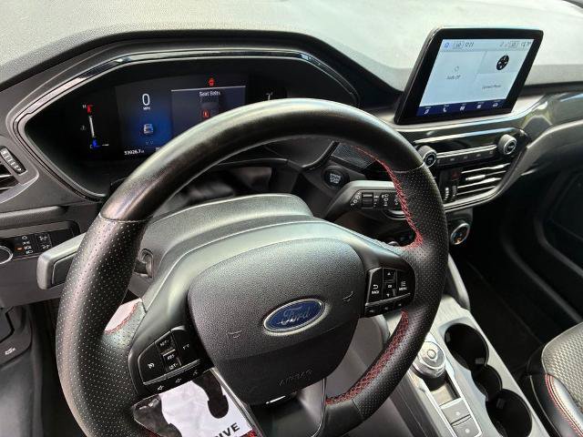 Certified 2024 Ford Escape ST-Line AWD/4WD image 21