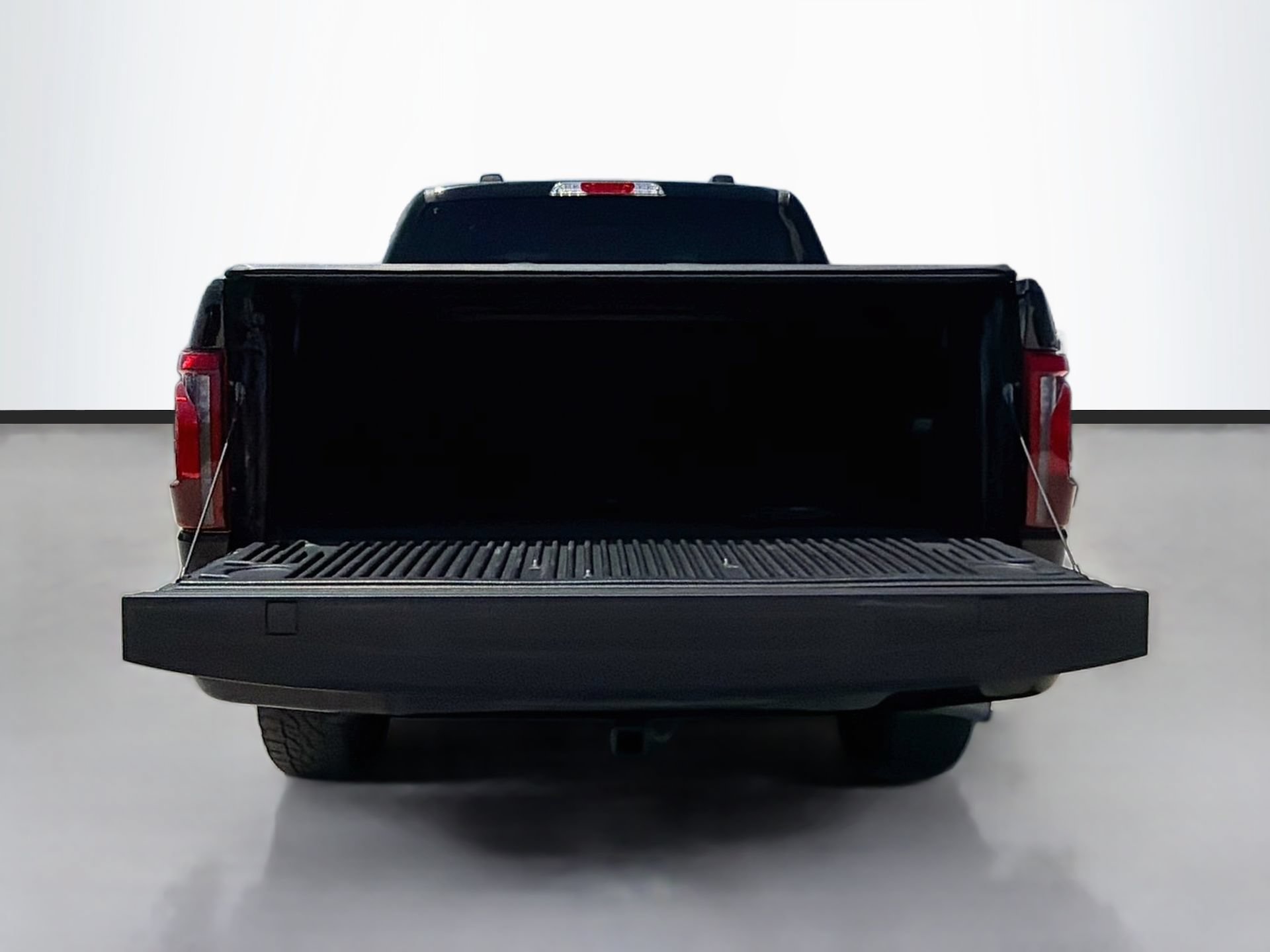 Certified 2024 Ford F150 XLT w/ Equipment Group 302A MID AWD/4WD image 26