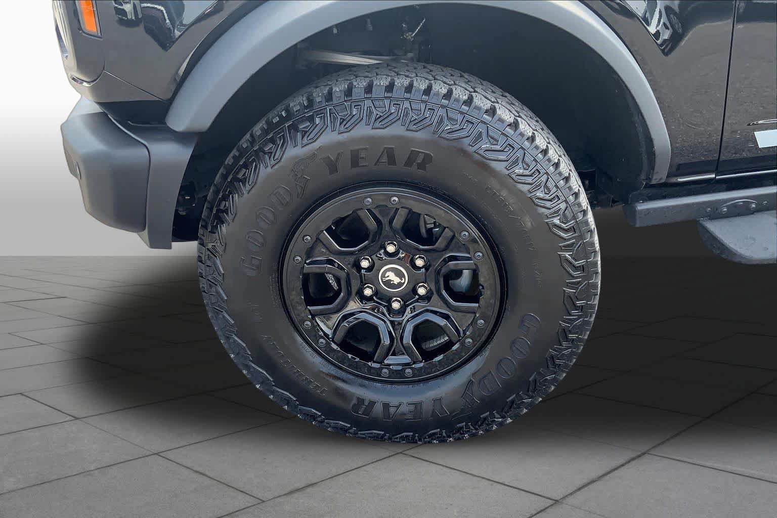 Certified 2025 Ford Bronco Badlands AWD/4WD image 11