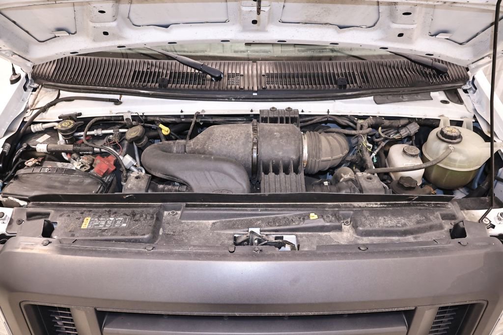 Certified 2019 Ford E-450 and Econoline 450 Super Duty w/ Power Windows & Locks Group RWD image 32