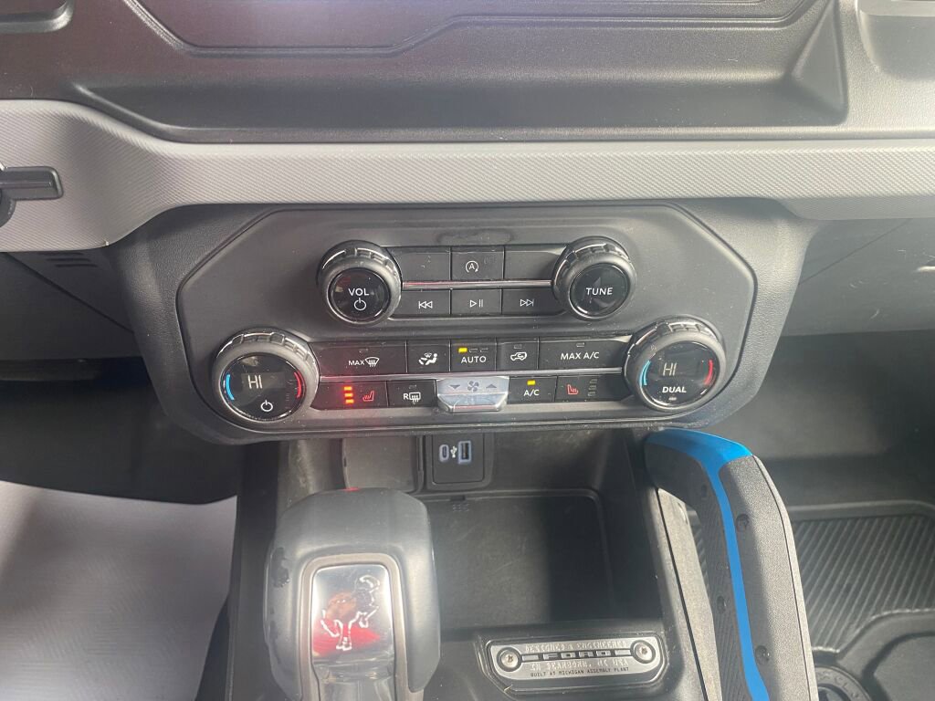 Certified 2023 Ford Bronco Black Diamond image 12