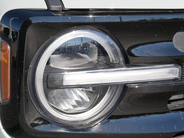 Certified 2022 Ford Bronco Outer Banks AWD/4WD image 5