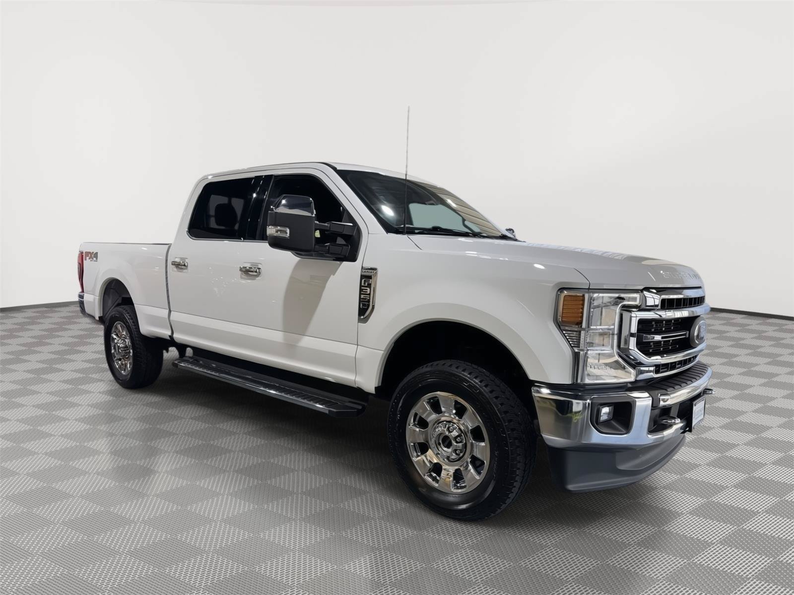Certified 2022 Ford F350 Lariat w/ Chrome Package AWD/4WD image 6