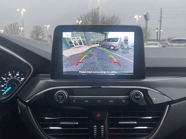 Certified 2022 Ford Escape SEL w/ SEL Stealth AWD Package image 27