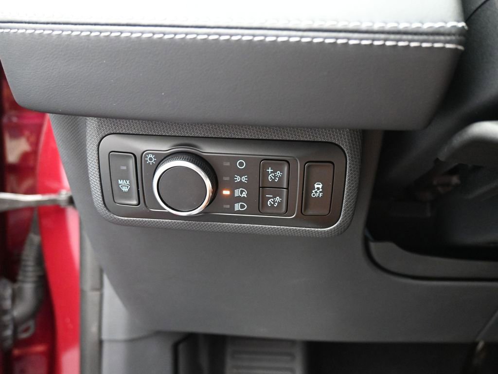 Certified 2025 Ford Mustang Mach-E Select image 13