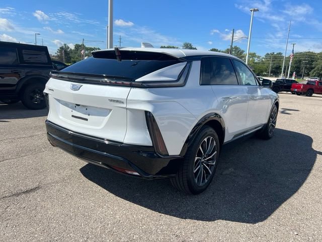 Used 2024 Cadillac Lyriq Sport AWD/4WD image 4